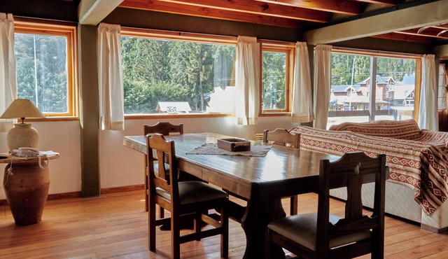 Spacious and Comfortable Ñivinco Apartment in San Martín de los Andes