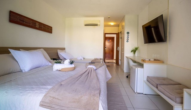 Studio c Piscina e Quadras em Barra de São Miguel