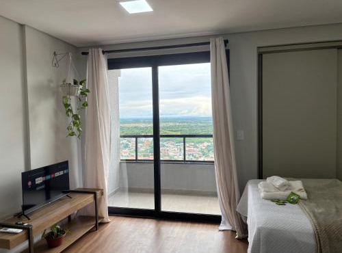 Studio novo, confortável, minutos do shopping Estação in Cuiabá