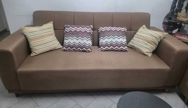 Taibor Apartment. Alicante ll Building in Asunción