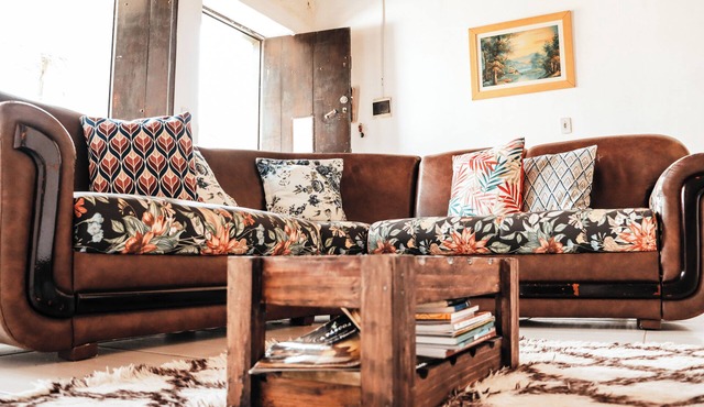 The comfort of a home in the historic center of Areia.