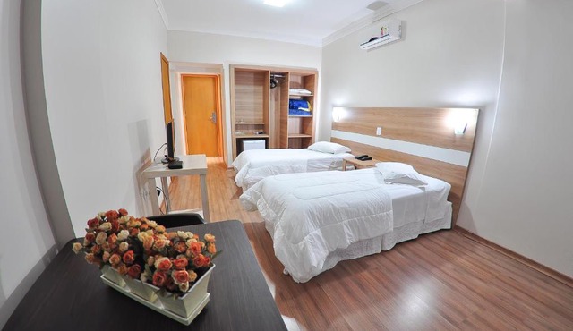 Turis Hotel