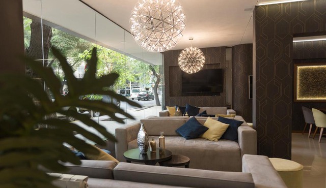 Urbana Class Hotel