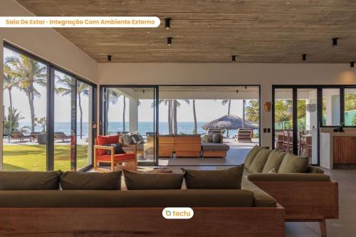 Vila Juriti: Beachfront with pool in Fortim