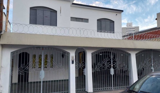 Villa 3-story mansion in Ibirapuera, 24 people, 4 bedrooms
