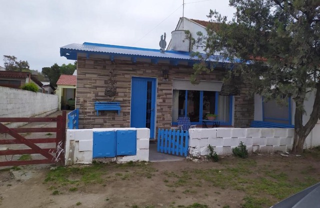 ALQUILO CASA EN MONTE HERMOSO