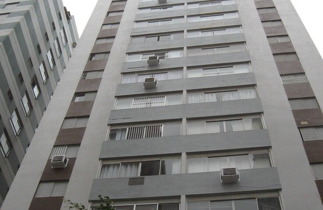 Beautiful apartment well located on Pitangueiras beach with 24-hour electronic concierge