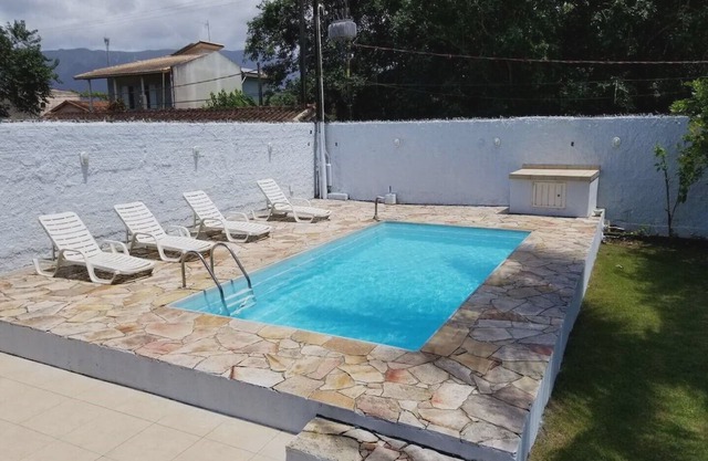 Beautiful beach house with pool in Bertioga!