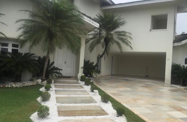 Casa condomínio jardim acapulco