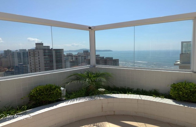 Luxury apartment close to the beach. Praia Grande / SP