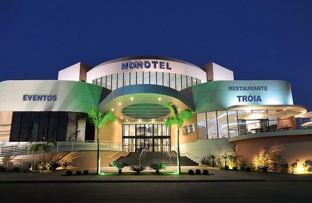 Nohotel Premium Americana