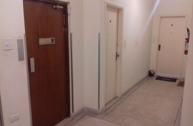Renovated apartment, large, in the beach of the Cove 3 blocks from the beach!