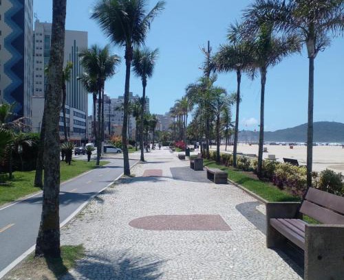 Guilhermina Apartment | Aluga Apartamento Prédio Frente para o Mar