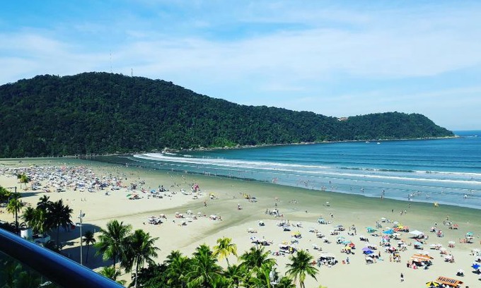 Canto do Forte Apartment | Apto Varanda Gourmet frente ao mar com Wi-Fi