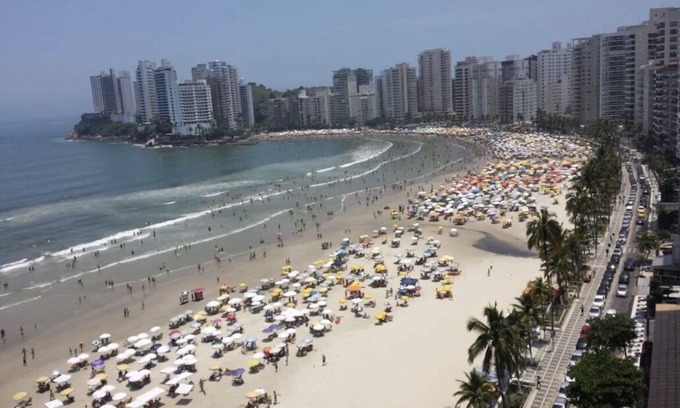 Asturias Apartment | BEAUTIFUL APARTMENT FACING THE SEA WI-FI, SERV. SANDY BEACH