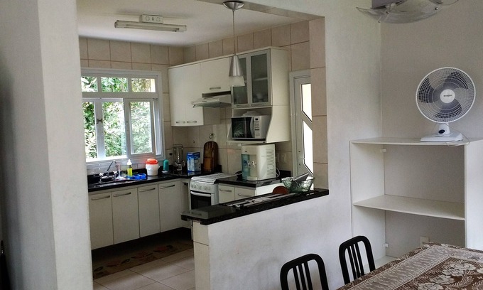 Guaratuba House | Bela Casa - Guaratuba Beach - Bertioga with 4 suites air conditioning