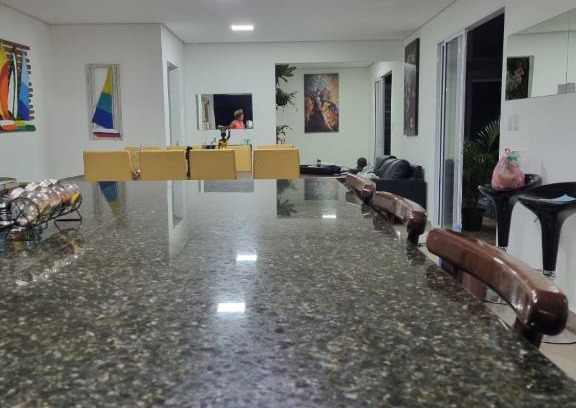 Boraceia House | Casa Linda na rua da Praia