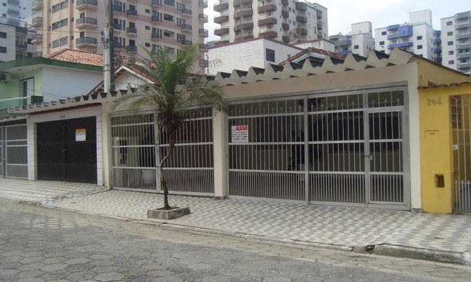 Ocian House | Casa térrea, Praia Grande-Ocian, tres dormitorios, quatro banheiros, perto mar