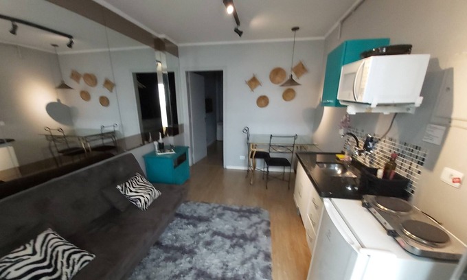 Bela Vista Apartment | Charming Apartment Close to Paulista Ave, Air-con