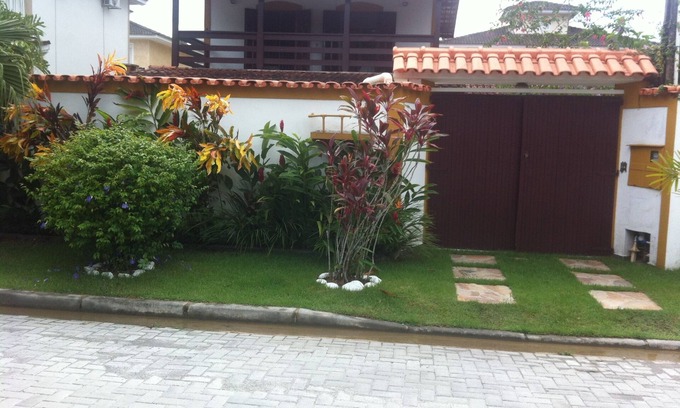 Juquehy House | COMFORTABLE AND EQUIPPED HOUSE NEAR THE CENTER AND THE BEACH - 4 BEDROOMS (2 SUITES)