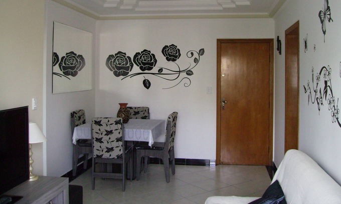 Guilhermina Apartment | Cozy apartment in Praia Grande and Charming - Wilhelmina Garden