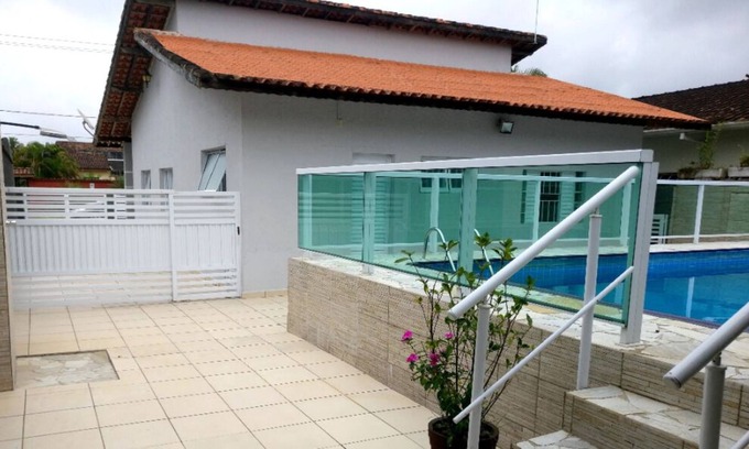 Bertioga House | HOUSE JD ARE LOURENCE POOL AIR KITCHEN BEACH CABLE TV