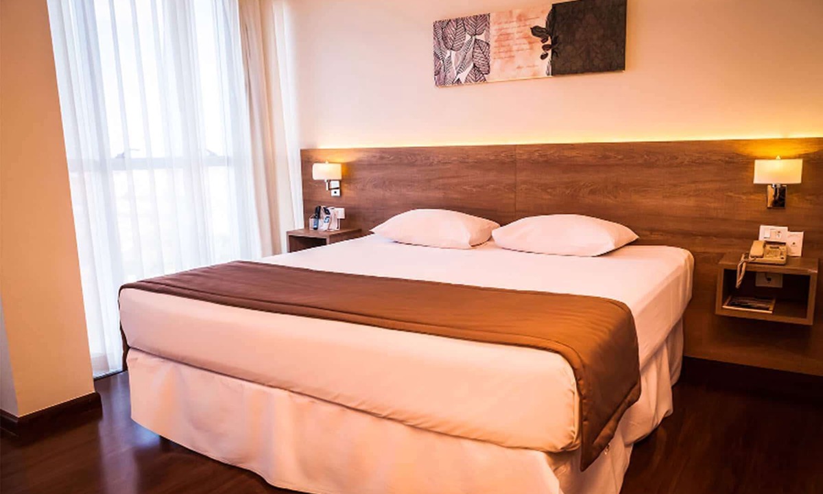 Centro Hotel | TRYP by Wyndham Varginha Cafe Royal