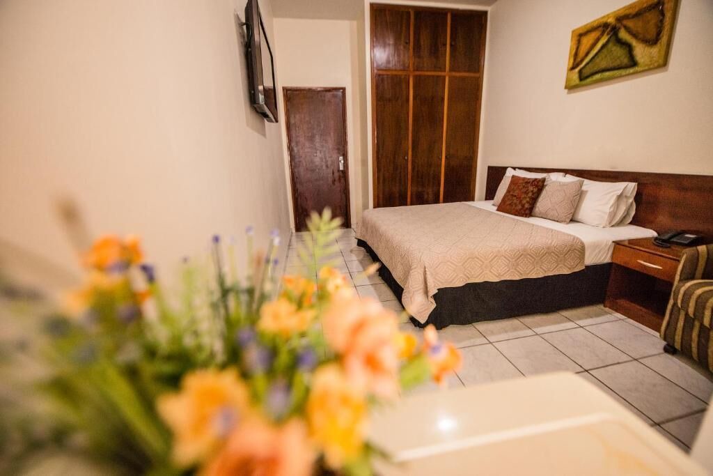 Uberaba Hotel | Havana Economy
