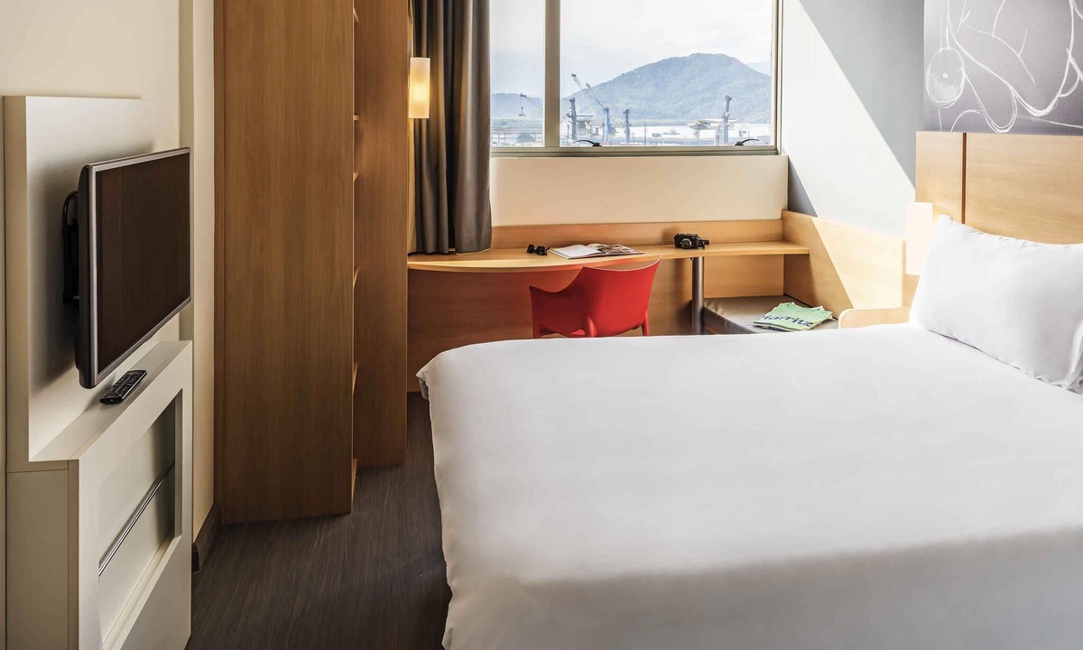 Santos Hotel | ibis Santos Valongo