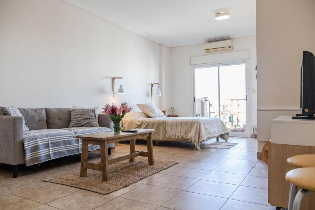 Comuna 11 Apartment | Depto en barrio residencial CABA - 2 personas con balcón y parrilla