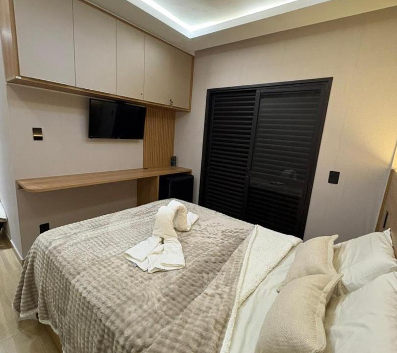 Portal da Serra Apartment | Suite Conceito Reformada com Cozinha Planejada, Iluminacao Cenica e Piscina Resort em Serra Negra