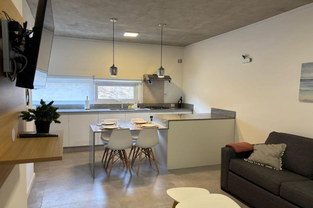 Comodoro Rivadavia Apartment | Altamar a metros del Hospital Regional y Cabin