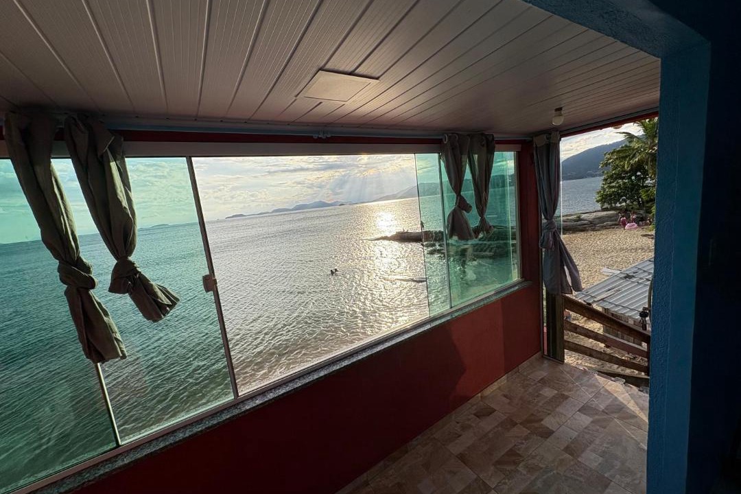 Ponta Leste House | Casa Vista Azul - A verdadeira casa Pé na areia!
