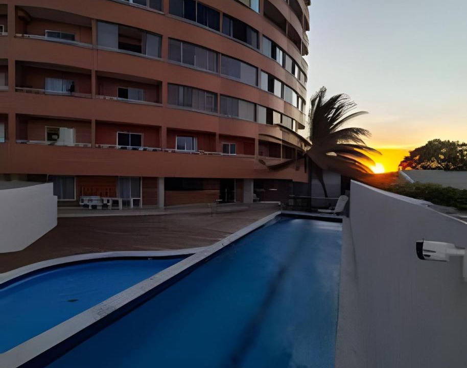 Praia do Meio Apartment | Apartamento brisa do oceano