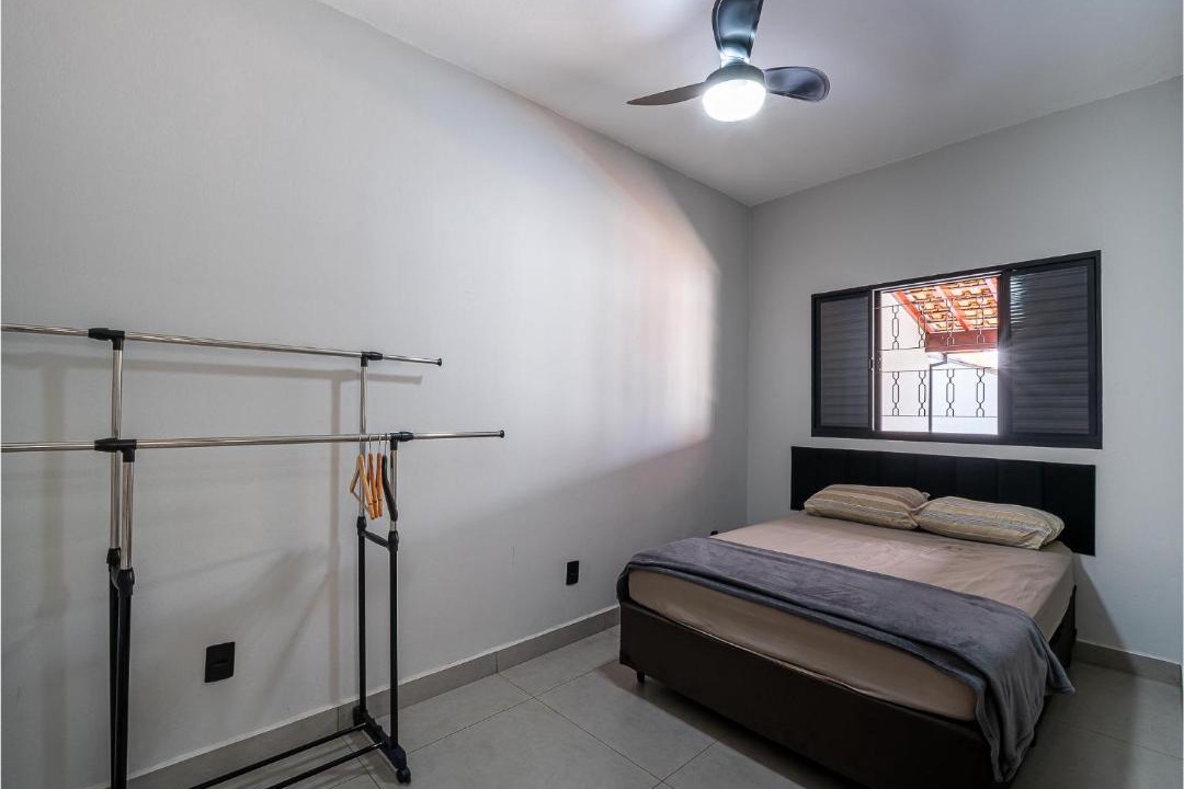 Pirassununga House | Piscina, Área Gourmet, Wi-fi e Garagem