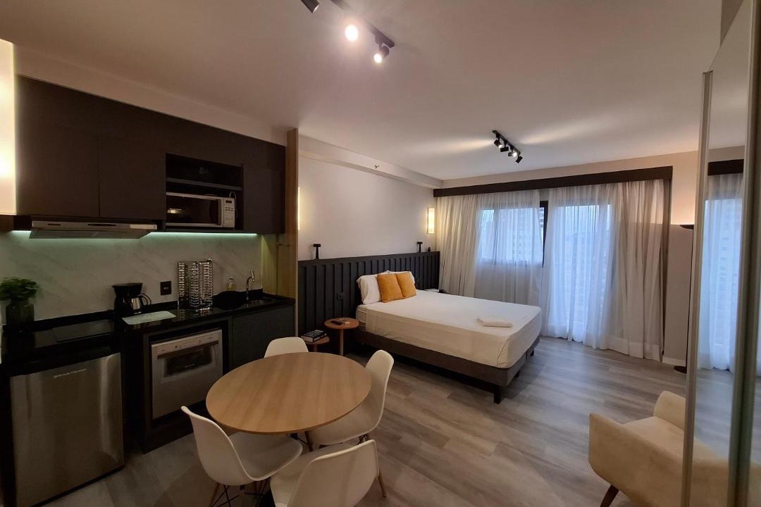 Alphaville Industrial Apartment | AlphaStay by Rhouses