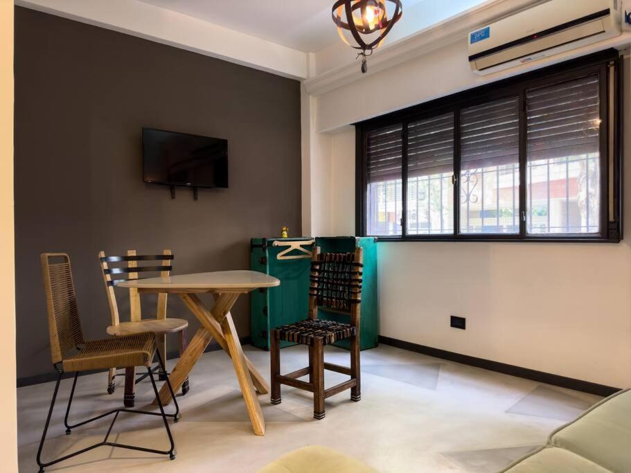 Villa Crespo Apartment | Julian Alvarez 548 by depptö