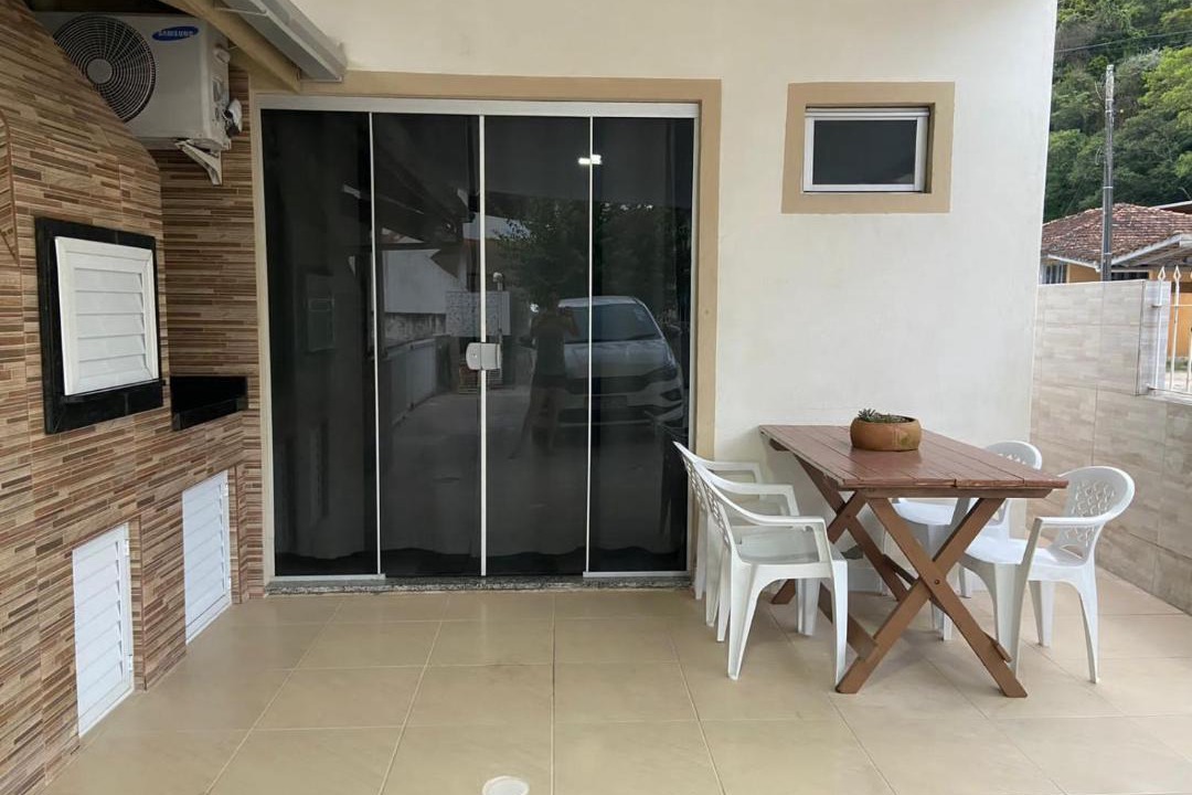 Zimbros House | Casa 70m do mar zimbros bombinhas SC