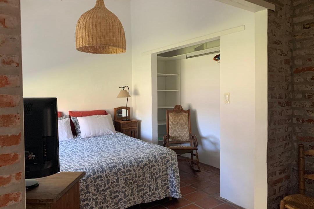 Navarro Bed & Breakfast | Aquí Tampoco