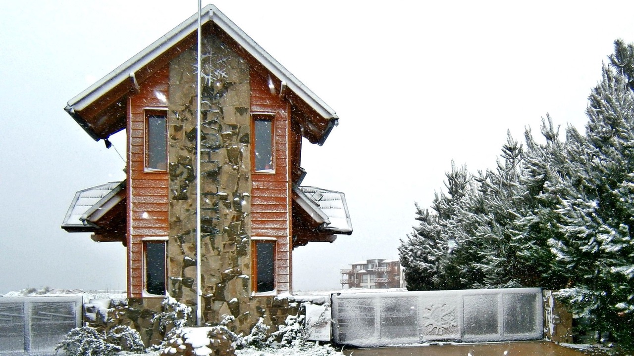 Photo of Buildings in Dina Huapi