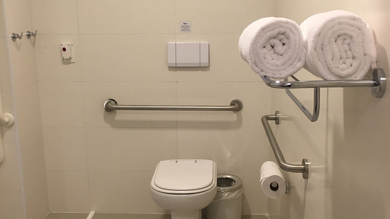 Photo of Bathroom in Alphaville Industrial