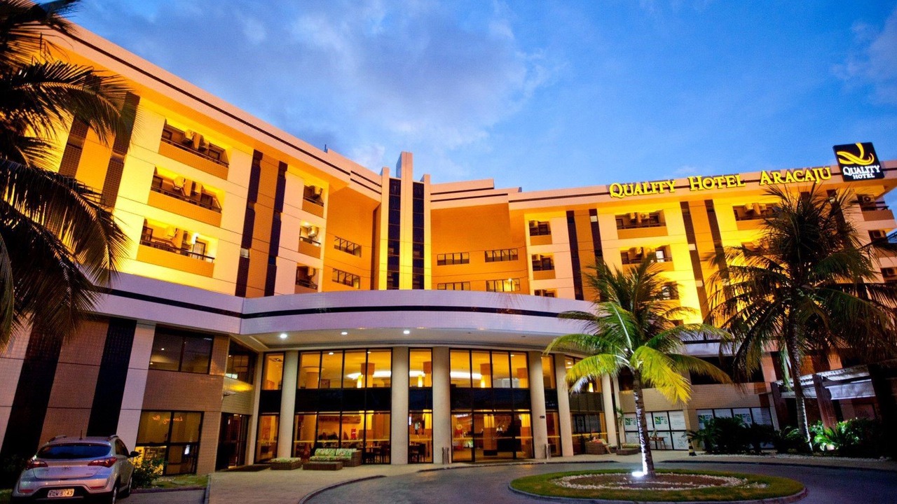 Photo of Buildings in Coroa do Meio
