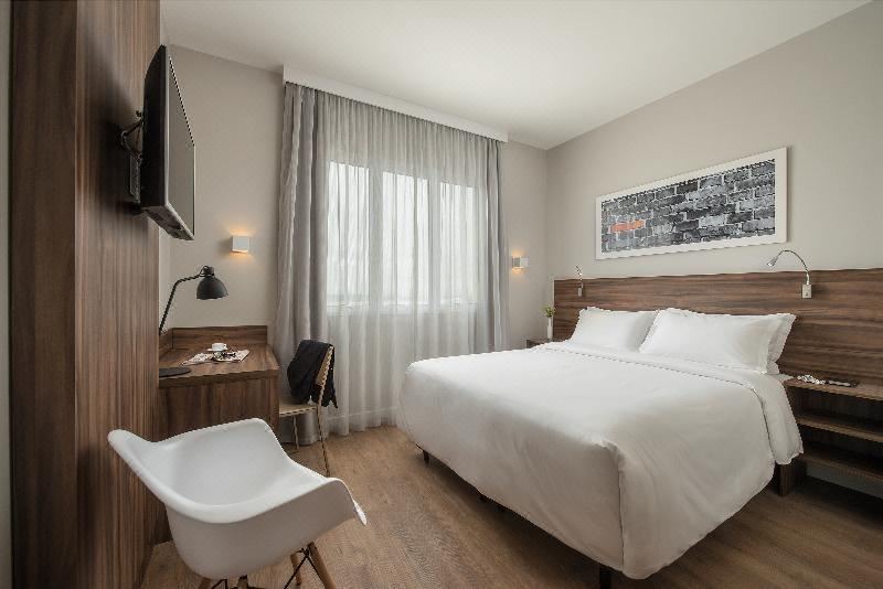 Photo of Bedroom in Pindamonhangaba