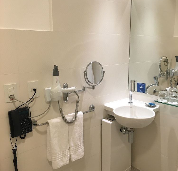 Photo of Bathroom in Alphaville Industrial
