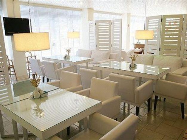 Photo of Livingroom in Ponta das Canas