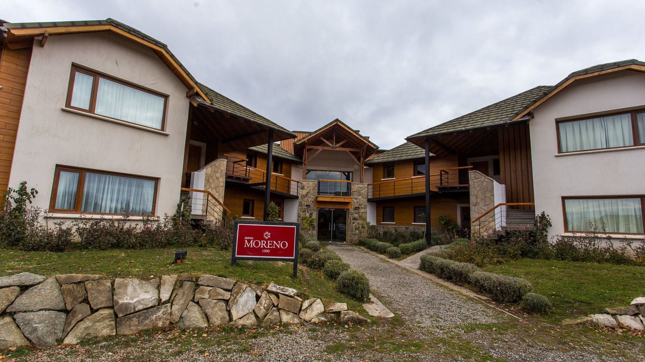 Photo of Buildings in Dina Huapi
