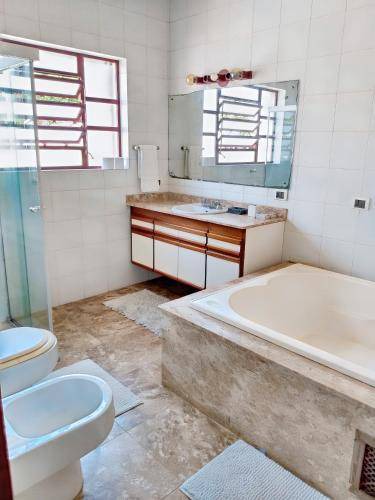 Photo of Bathroom in Interlagos