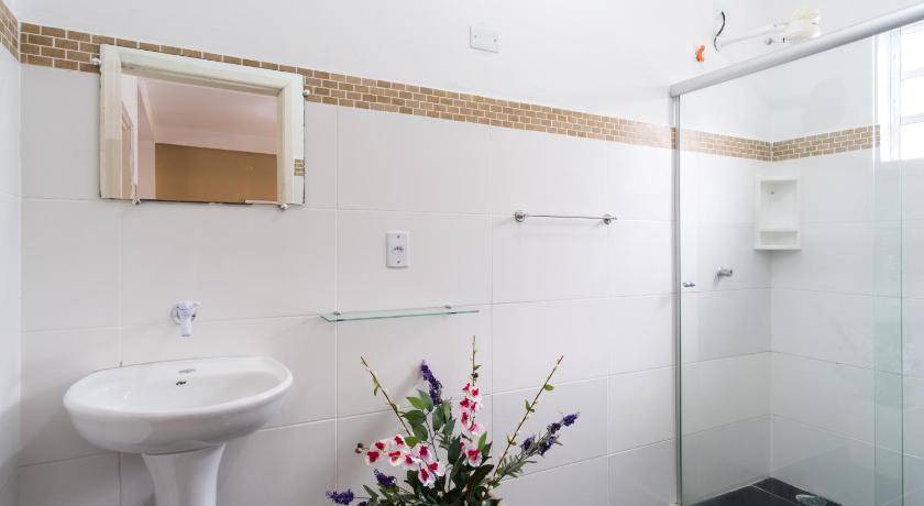 Photo of Bathroom in Maranduba