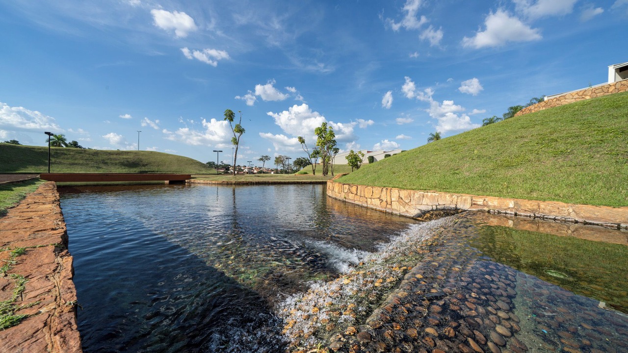 Photo of Outdoor in Lins
