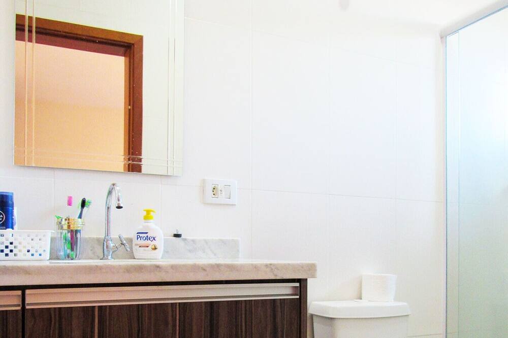 Photo of Bathroom in Porto Feliz